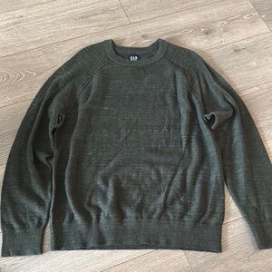 GAP Green Crewneck Sweater with Ribbed Details